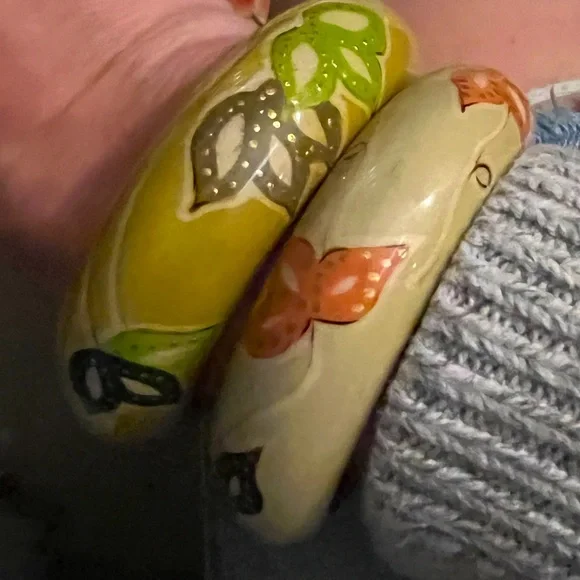 Two hand painted flower wooden bangle bracelets - Picture 2 of 5